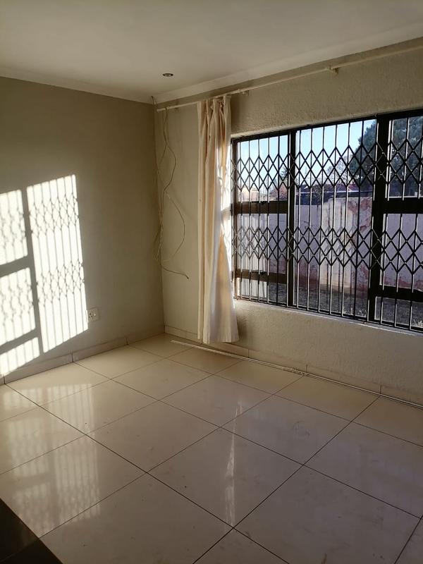 To Let 3 Bedroom Property for Rent in Mmabatho Unit 15 North West